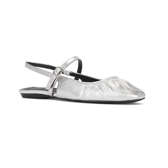 Steve Madden Shoes - Steve Madden Garson in Silverleather in Silver Leather, Size: 8